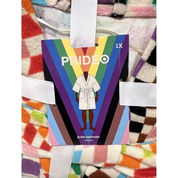 Target Pride Bathrobe Alice Butts Unisex Checker Rainbow NWT - Picture 3 of 5